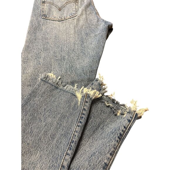 Levis Womens Size 28 Premium Wedgie Frayed Ankle Tapered Button Fly Denim Jeans - Picture 4 of 13